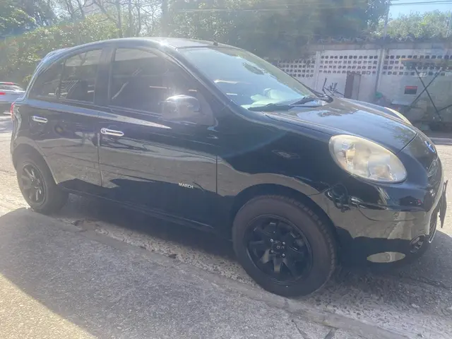Carro Nissan March 2013 1.6 16V SV (Flex)