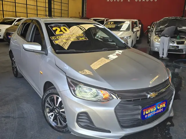 Carro Chevrolet Onix 2020 1.0 (Flex)