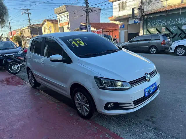 Carro Volkswagen Fox 2019 1.6 MSI Connect (Flex)