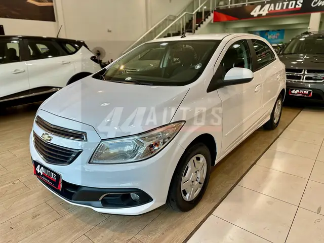 Carro Chevrolet Onix 2014 1.0 LT SPE/4