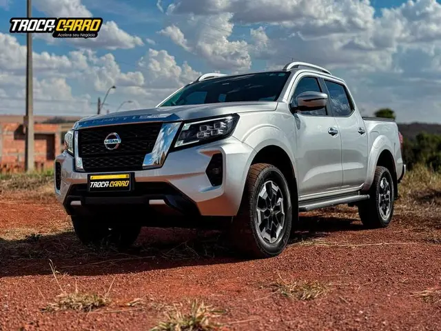 Carro Nissan Frontier 2023 XE CD 4x4 2.3 Bi-TB Diesel Aut.