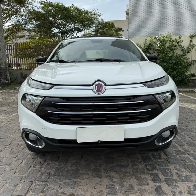 Carro Fiat Toro 2019 Volcano 2.4 AT9 4x2 (Flex)