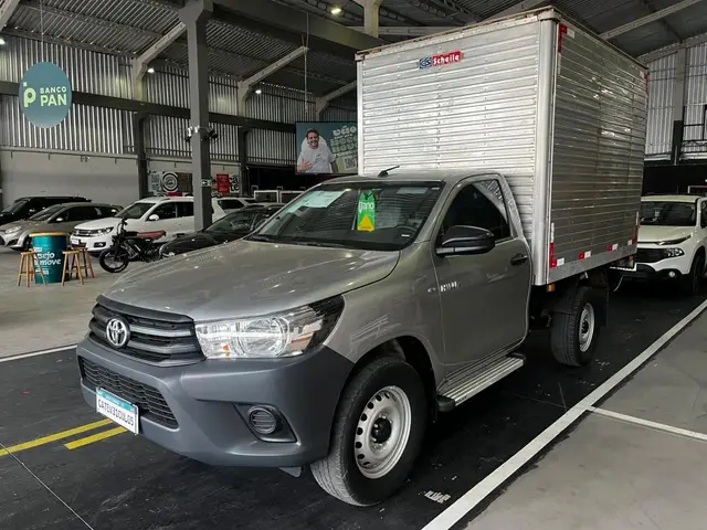 Carro Toyota Hilux Cabine Simples 2023 4x4 2.8 Diesel