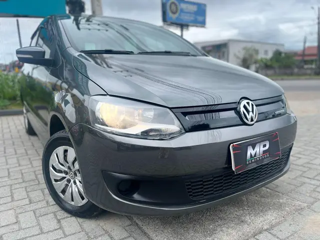 Carro Volkswagen Fox 2014 1.0 TEC BlueMotion (Flex) 4p