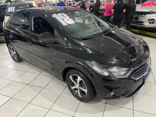 Carro Chevrolet Onix 2018 1.4 LTZ SPE/4 (Aut)