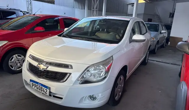Carro Chevrolet Cobalt 2015 LT 1.4 8V (Flex)