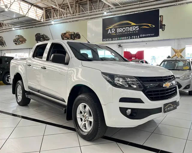 Carro Chevrolet S10 Cabine Dupla 2020 S10 2.5 ECOTEC SIDI Advantage 4x2 (Cabine Dupla)