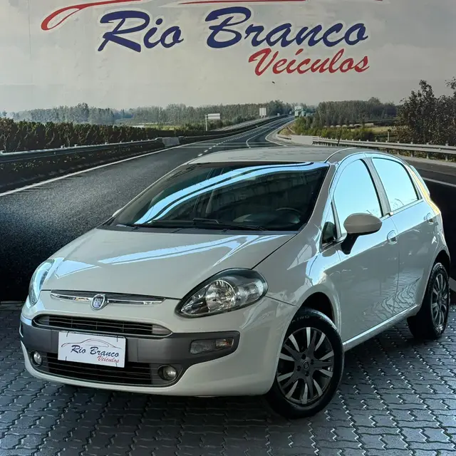 Carro Fiat Punto 2013 Essence 1.6 16V (Flex)