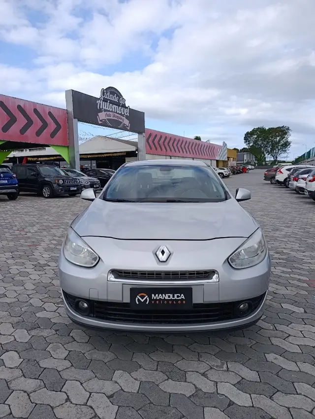 Carro Renault Fluence 2013 2.0 16V Dynamique (Flex)
