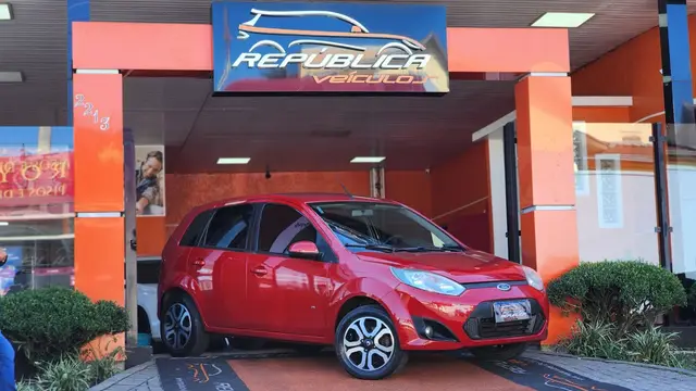 Carro Ford Fiesta Hatch 2014 S Rocam 1.0 (Flex)