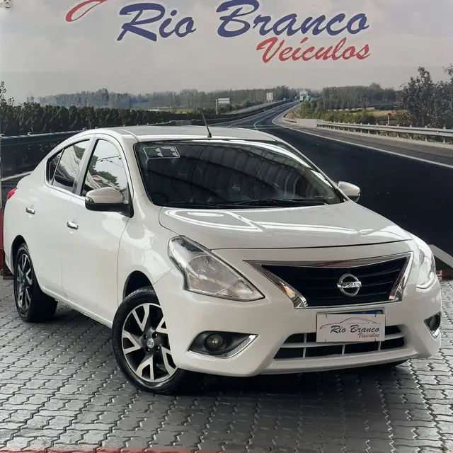 Carro Nissan Versa 2017 1.6 16V SL FlexStart (Flex)