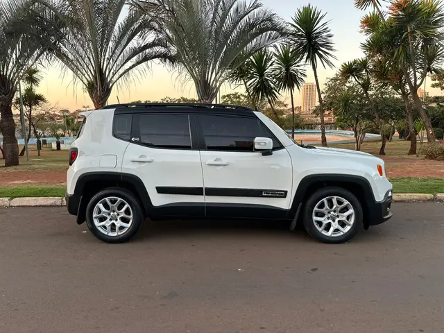 Carro Jeep Renegade 2016 Longitude 1.8 4x2 (Aut) (Flex)