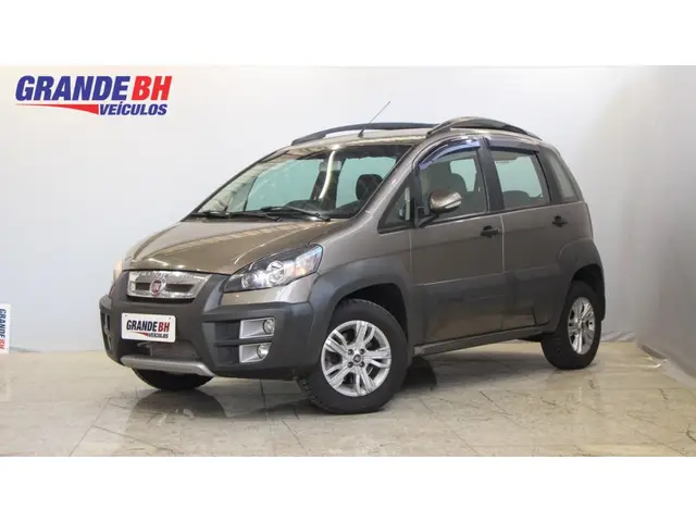 Carro Fiat Idea 2015 Adventure 1.8 16V E.TorQ (Flex)