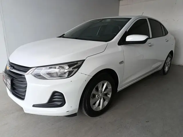 Carro Chevrolet Onix Plus 2023 LT 1.0