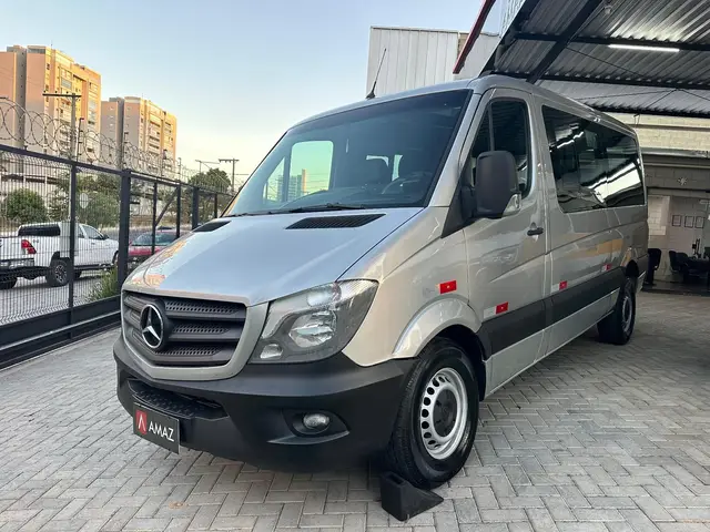 Carro Mercedes-Benz Sprinter 2019 VAN 415 CDI  15+1 Standard