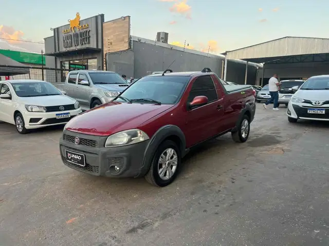 Carro Fiat Strada 2015 Working 1.4 (Flex)