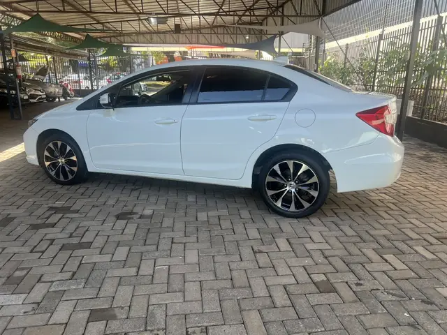 Carro Honda Civic 2015 LXR 2.0 i-VTEC (Aut) (Flex)