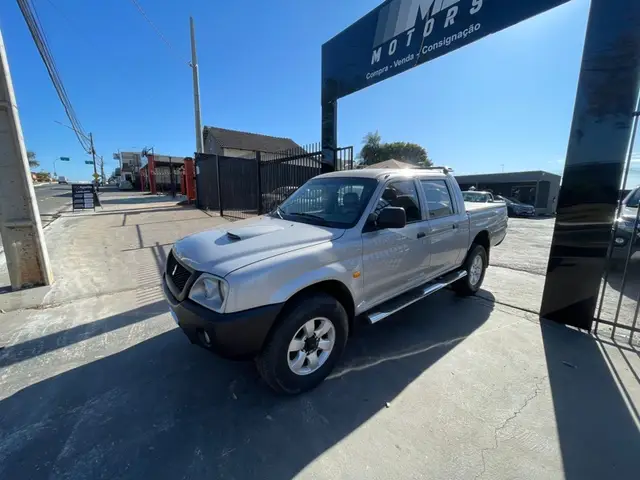 Carro Mitsubishi L200 2012 GL 2.5 4X4