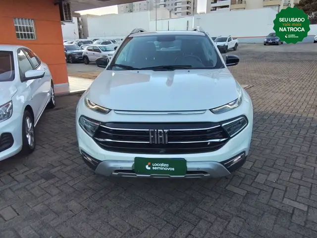 Carro Fiat Toro 2023 Volcano 2.0 TDI 4x4 (Aut)