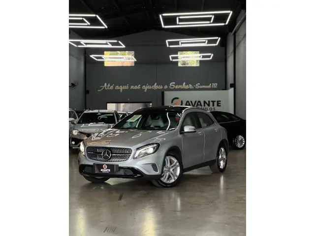 Carro Mercedes-Benz GLA 200 2015 GLA 200 1.6 Vision