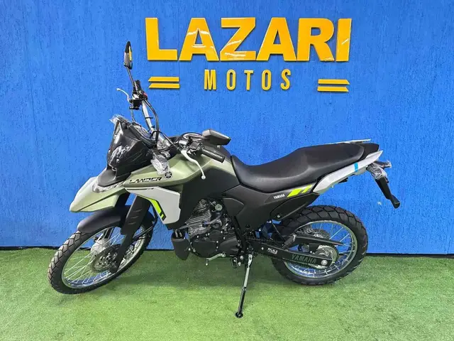 Moto Yamaha XTZ 250 Lander 2025 Connected