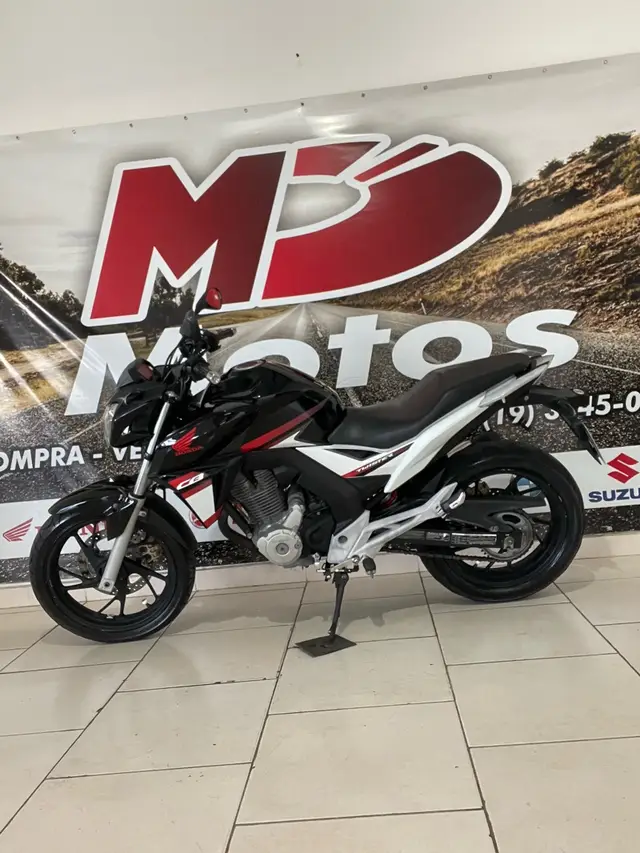 Moto Honda CB 250F Twister 2017 Standard
