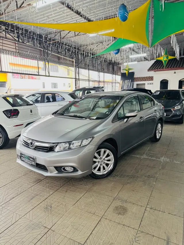 Carro Honda Civic 2014 New  LXR 2.0 i-VTEC (Aut) (Flex)