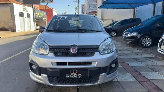 Carro Fiat Uno 2017 Attractive 1.0 (Flex) 4p