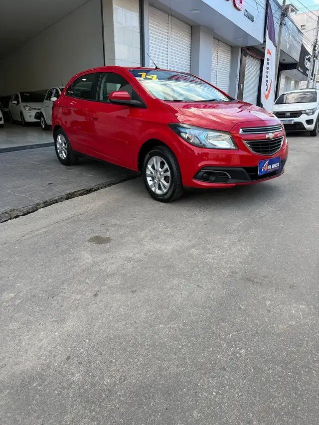 Carro Chevrolet Onix 2014 1.4 LT SPE/4 (Aut)