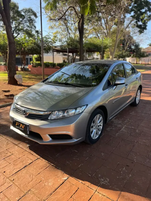 Carro Honda Civic 2014 LXS 1.8 i-VTEC (Aut) (Flex)