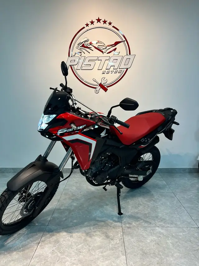 Moto Honda XRE Sahara 300 2025 Rally
