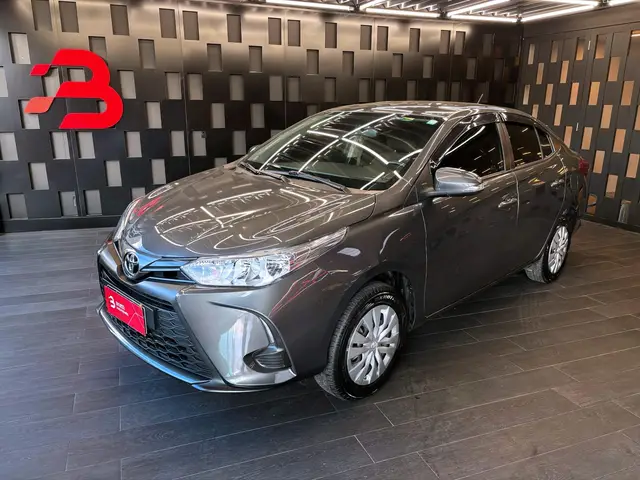 Carro Toyota Yaris Sedan 2023 XL 1.5 Flex 16V 4p Aut.