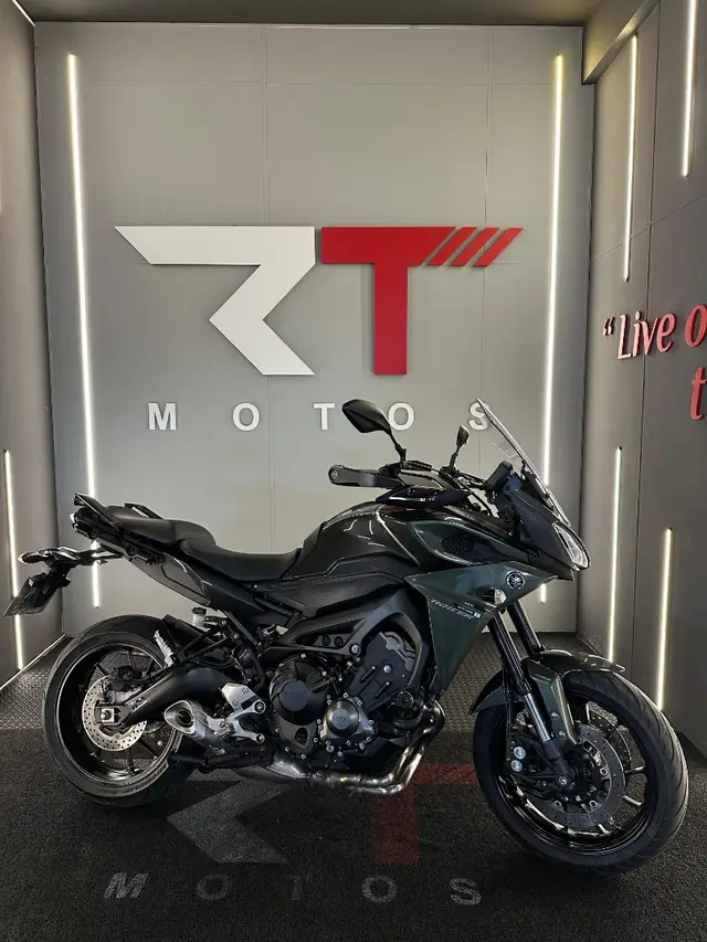 Moto Yamaha MT-09  2018 Tracer