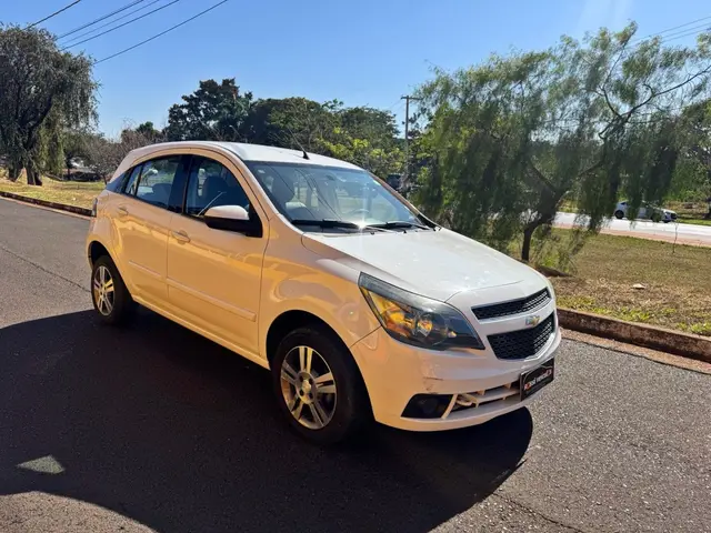 Carro Chevrolet Agile 2013 LTZ 1.4 Easytronic (Flex)
