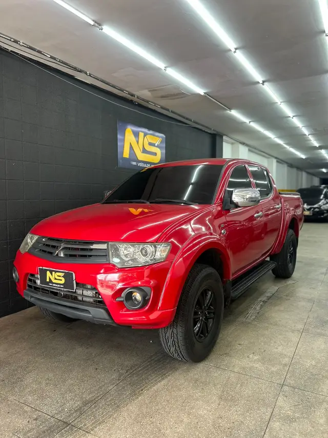 Carro Mitsubishi L200 Triton Sport 2015 3.2 DID-H HPE 4WD (Aut)
