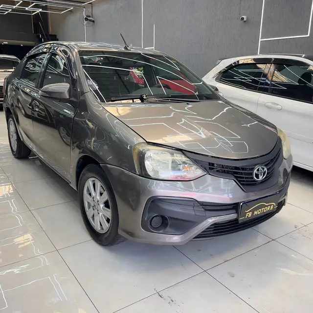 Carro Toyota Etios Sedan 2019 X Plus 1.5 (Aut) (Flex)