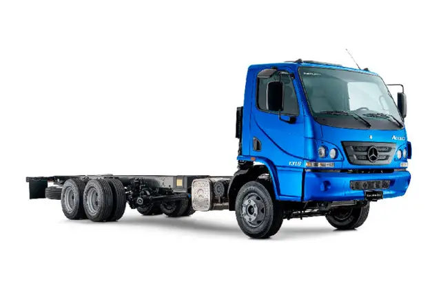 Carro Mercedes-Benz Accelo 2021 1316/44 6X2