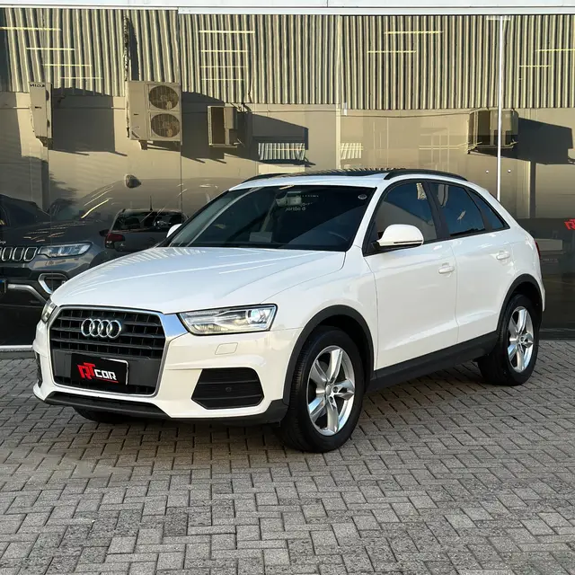 Carro Audi Q3 2017 1.4 TFSI Ambiente S Tronic (Flex)