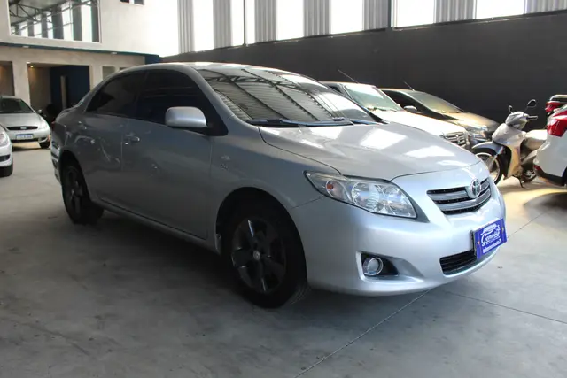 Carro Toyota Corolla 2011 Sedan GLi 1.8 16V (flex)