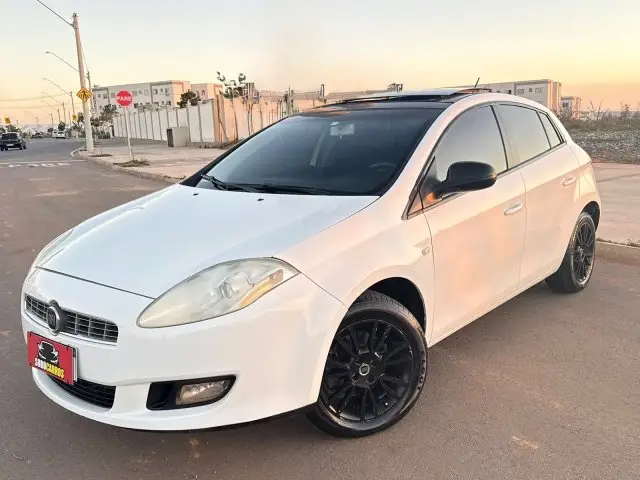 Carro Fiat Bravo 2012 Essence 1.8 16V (Flex)
