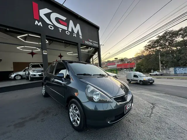 Carro Honda Fit 2006 LX 1.4