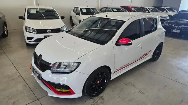 Carro Renault Sandero 2016 RS 2.0 16V (Flex)