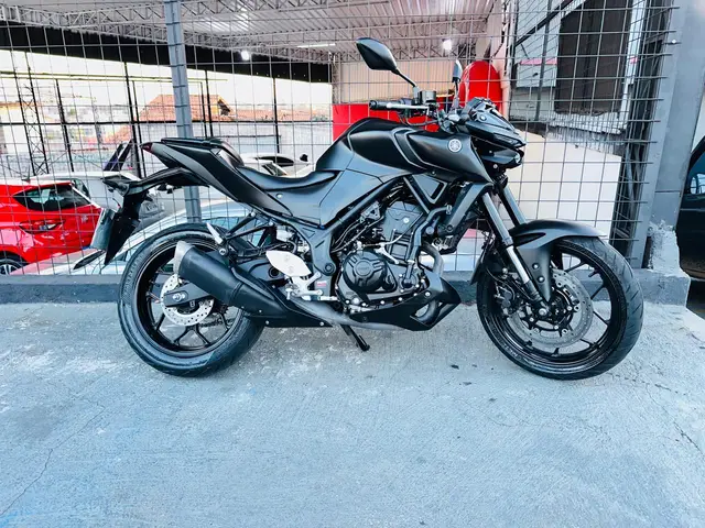 Moto Yamaha MT-03 2023 ABS