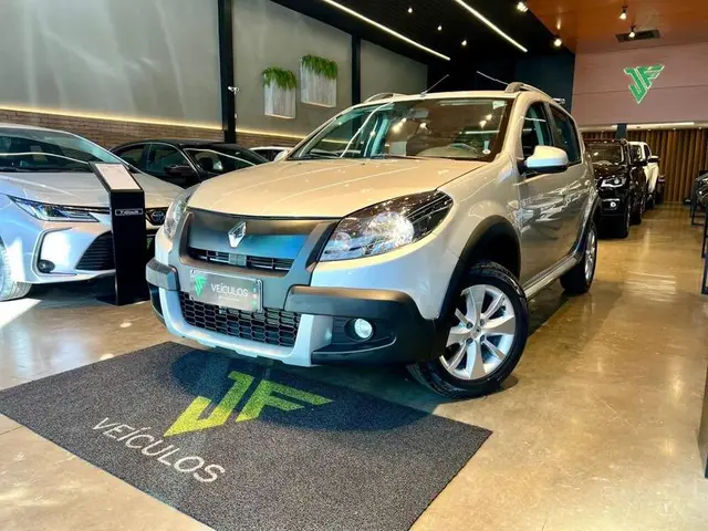 Carro Renault Sandero Stepway 2014 1.6 16V Hi-Flex (aut)