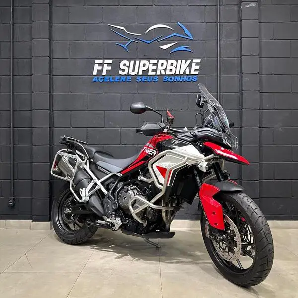 Moto Triumph Tiger 900 2024 GT Aragón Edition