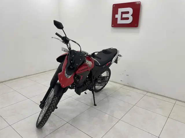 Moto Yamaha XTZ 250 Lander 2025 Connected