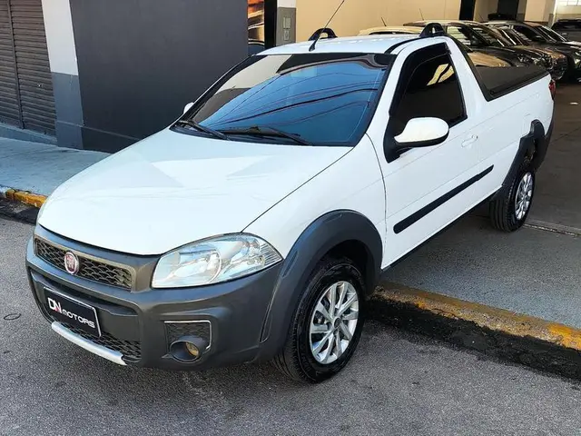 Carro Fiat Strada 2017 Hard Working 1.4 (Flex) (Cabine Simples)