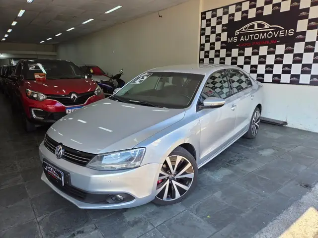 Carro Volkswagen Jetta 2012 2.0 Comfortline Tiptronic (Flex)