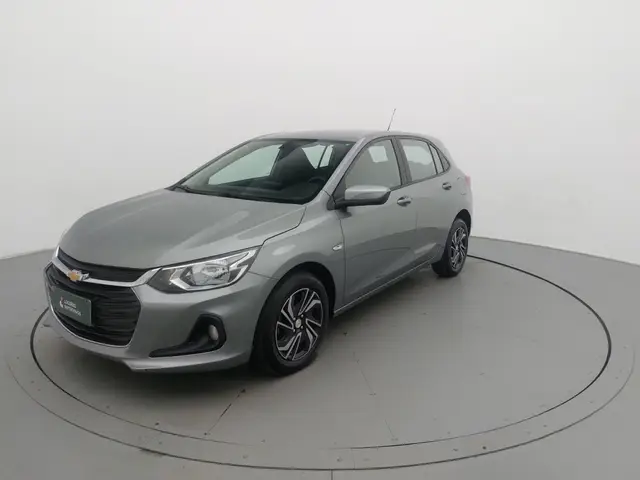 Carro Chevrolet Onix Plus 2024 LT 1.0