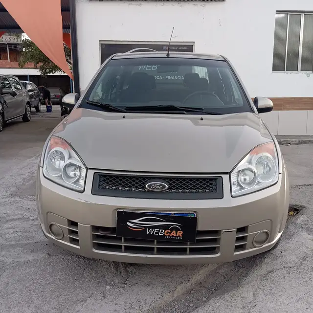 Carro Ford Fiesta Sedan 2009 1.0 (Flex)